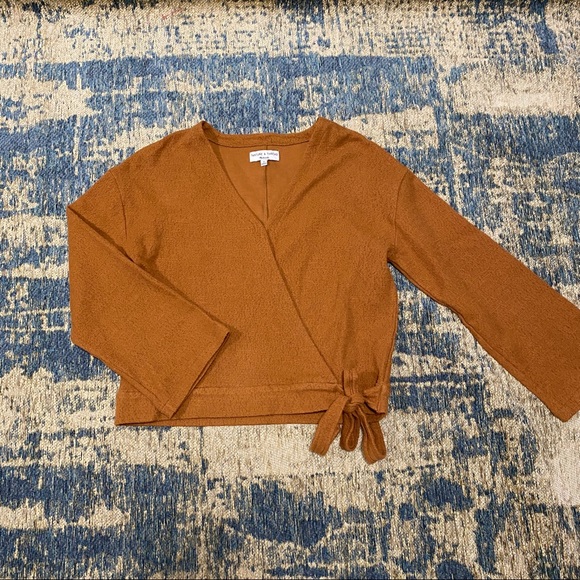 Madewell Sweaters - Madewell Texture & Thread Wrap Top M